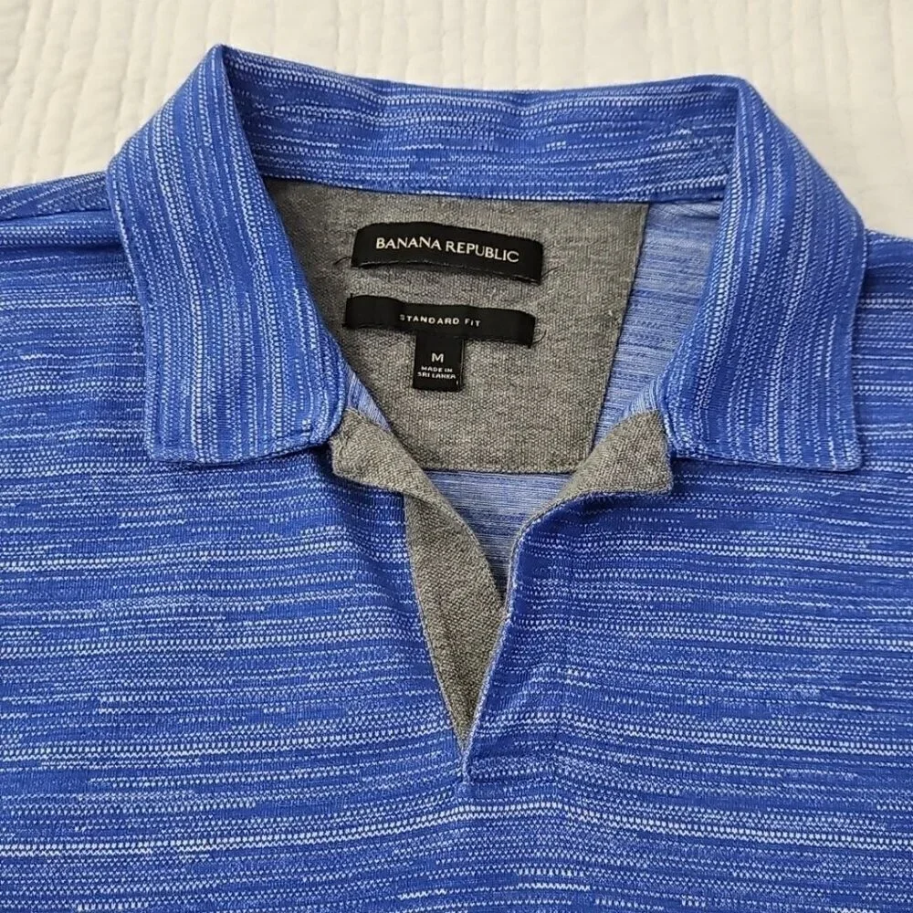 Banana Republic Polo Tennis Golf Shirt Men's M Navy Blue Chambray EUC LN Std Fit
